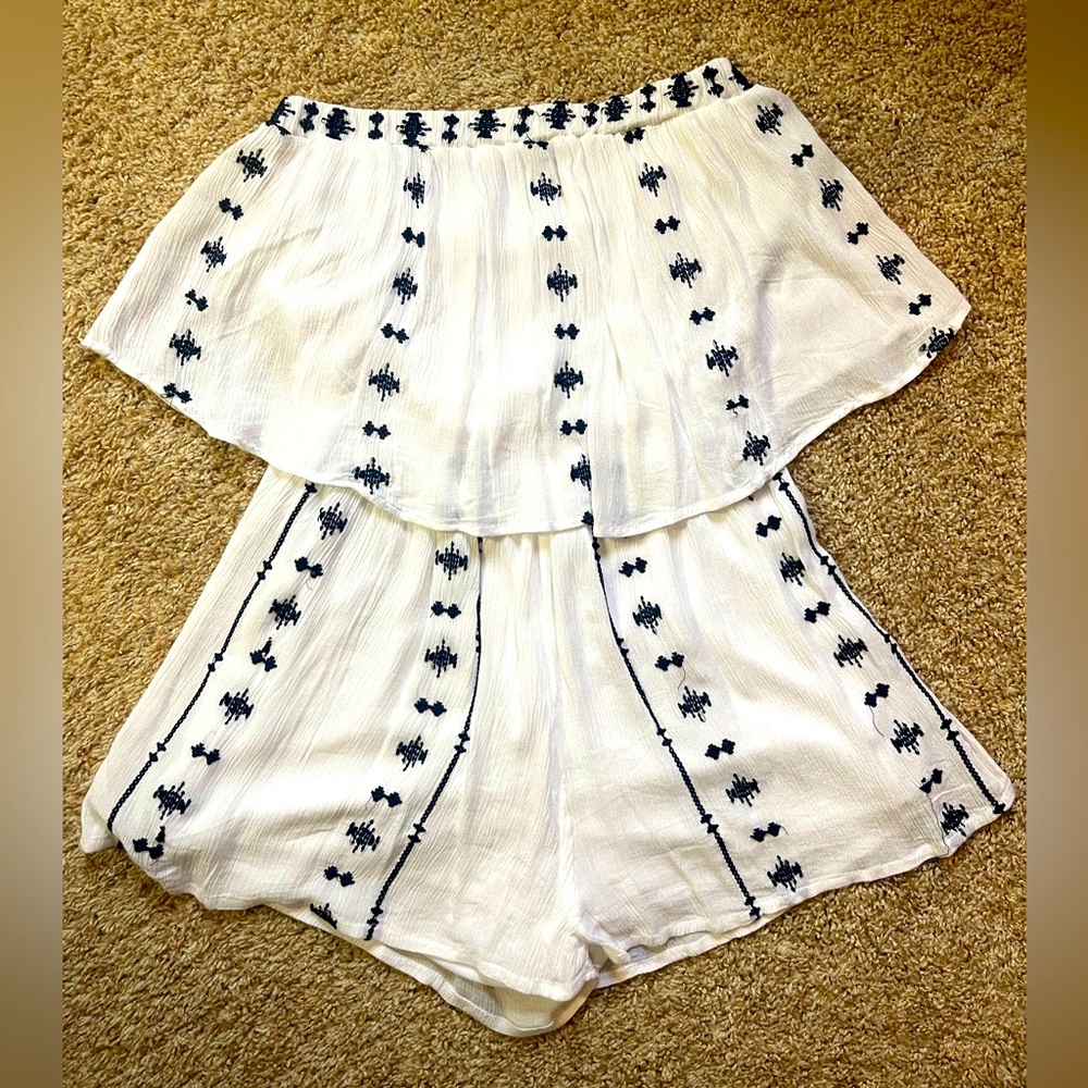 Embroidered flowy Romper